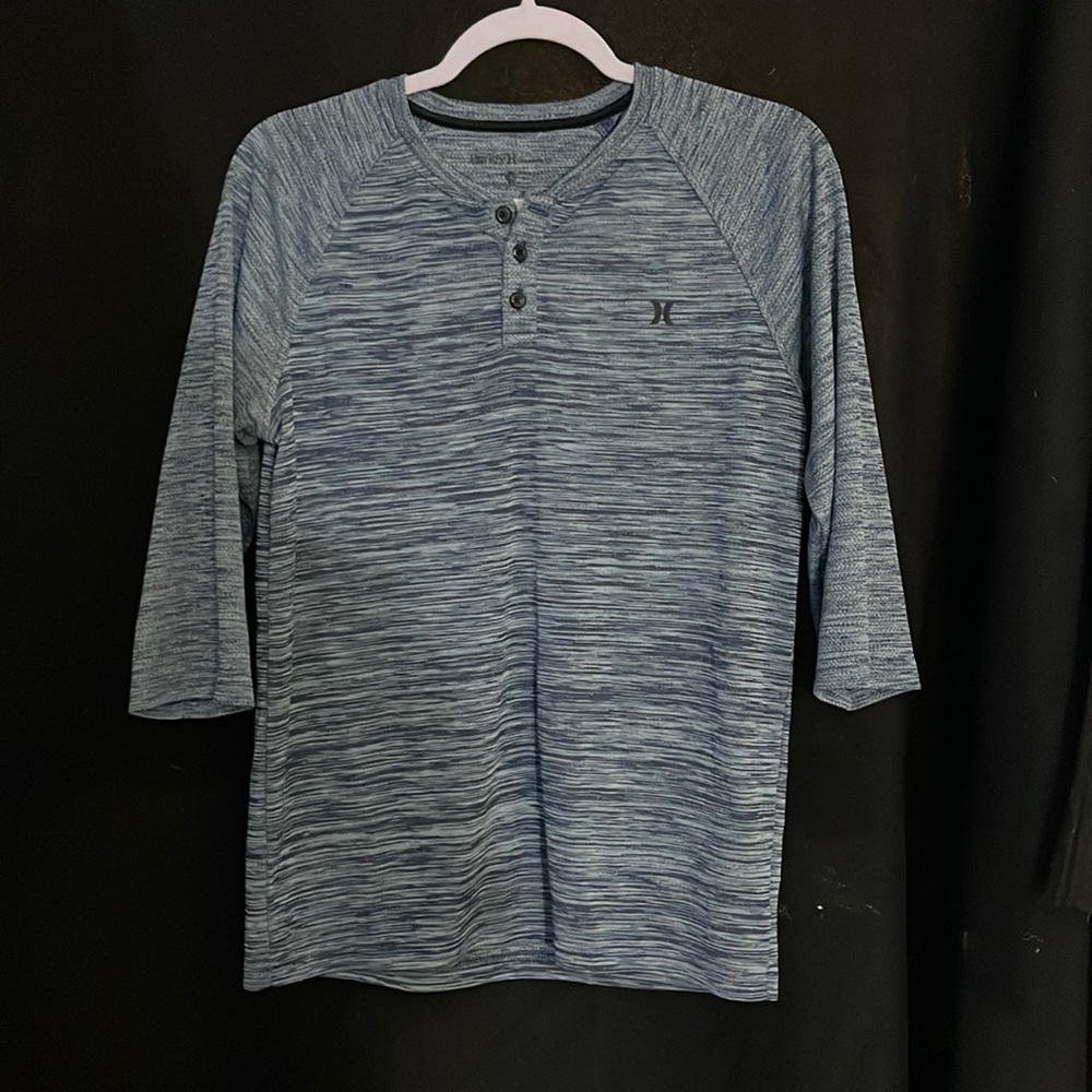 Hurley Men’s 3/4 sleeve shirt